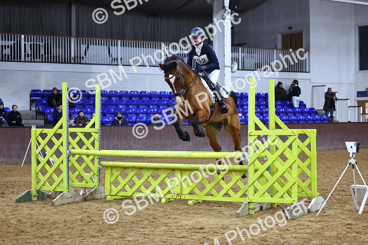 SBM_002759 - Class 6 - Holly & Ivy Stakes - 90cm