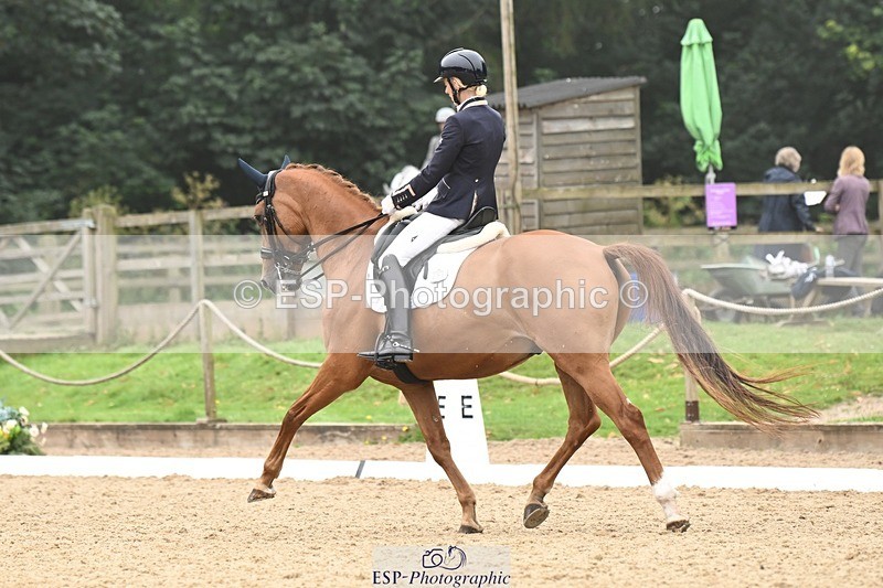 240811-114238-05580 - 253-Pauline.Jaggs-Emilio.Onneke