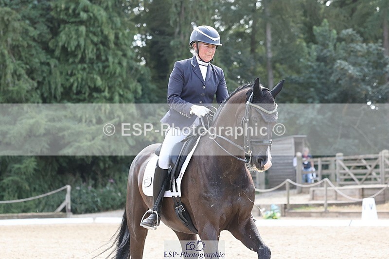 250809A-150921-04492 - 043-Louise.HutchinsonKingstone-W