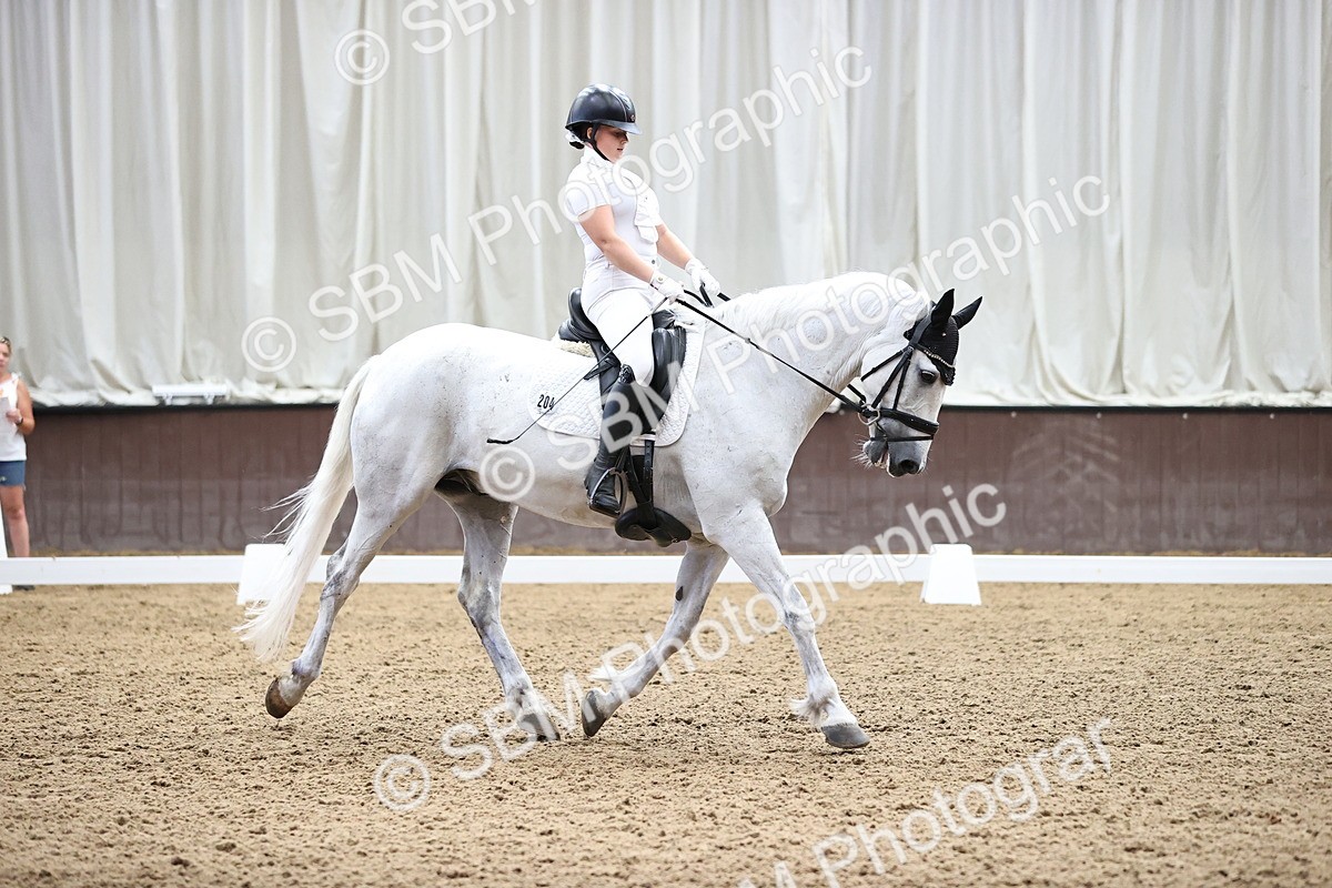 SBM_000911 - Novice 4 Warm Up