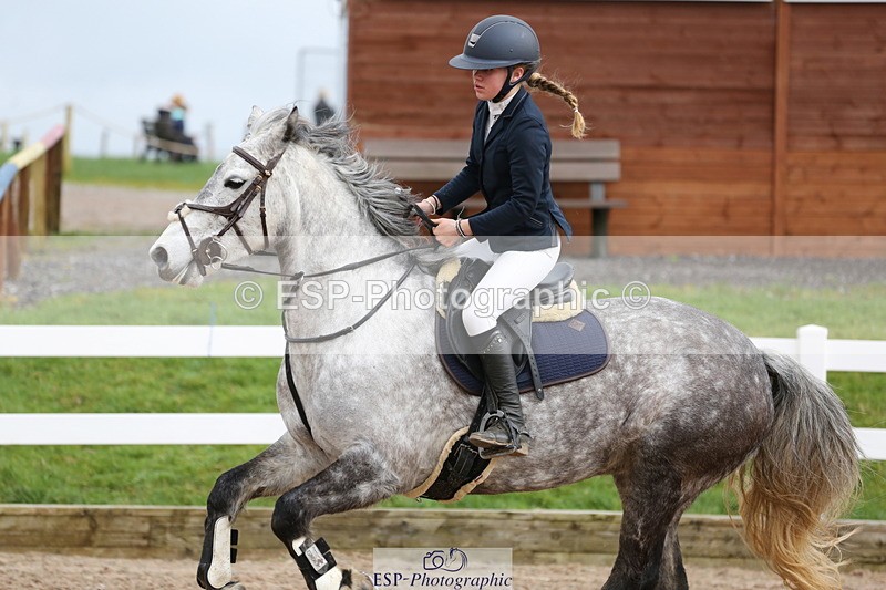 240211A-122639-02690 - Cls 6 Pony Foxhunter & 1.10m Open