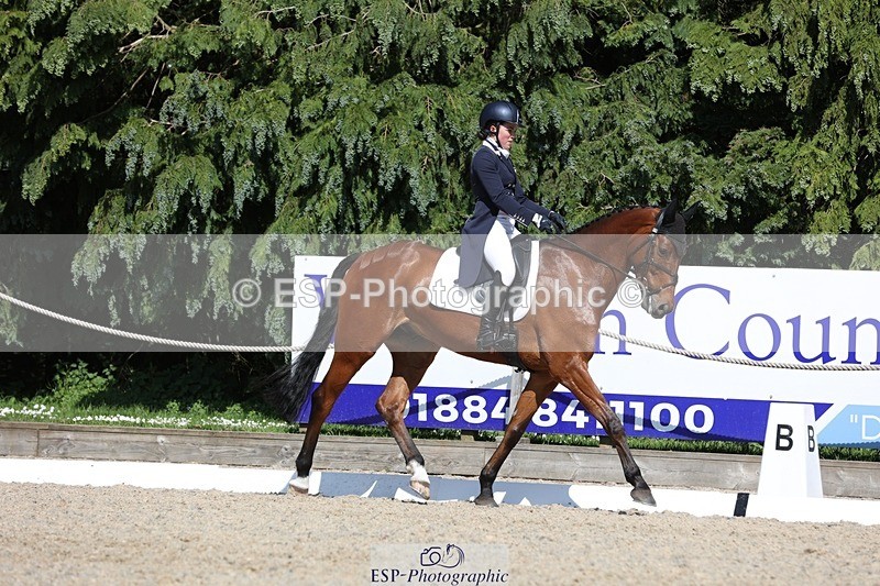 230526-155057-07703 - 166-LA_PAZ_W-Georgia_Bartlett-WEDTrotUp+DR