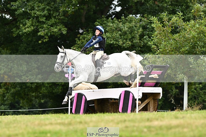 240825X-163212-37285 - 80cm XC 16.30 to 17.30