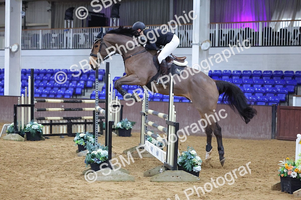 1I0A4743 - Class 9 - Senior Newcomers/ 1.10m Open
