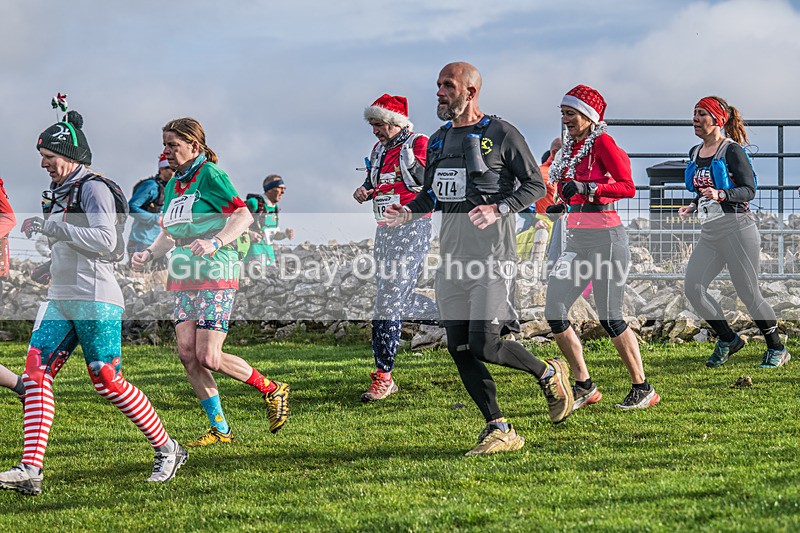 Litton-192 - Litton Christmas Cracker Fell Race (Limestone Series) Sunday 14th December 2025
