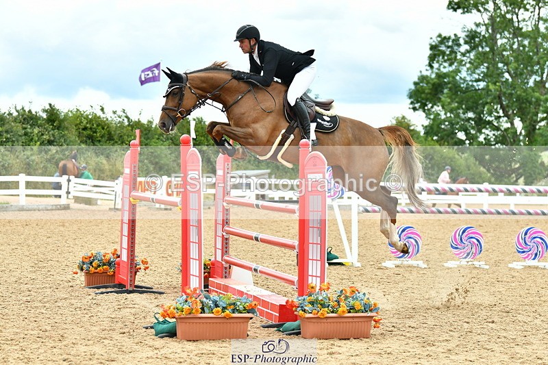 230721A-141536-06815 - Cls 22, 1 Star Gold 1.30m