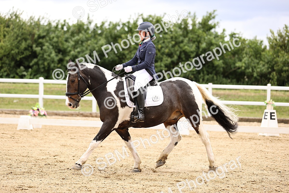 SBM_002112 - Class 2 - Novice 4 - 10.36-11.39
