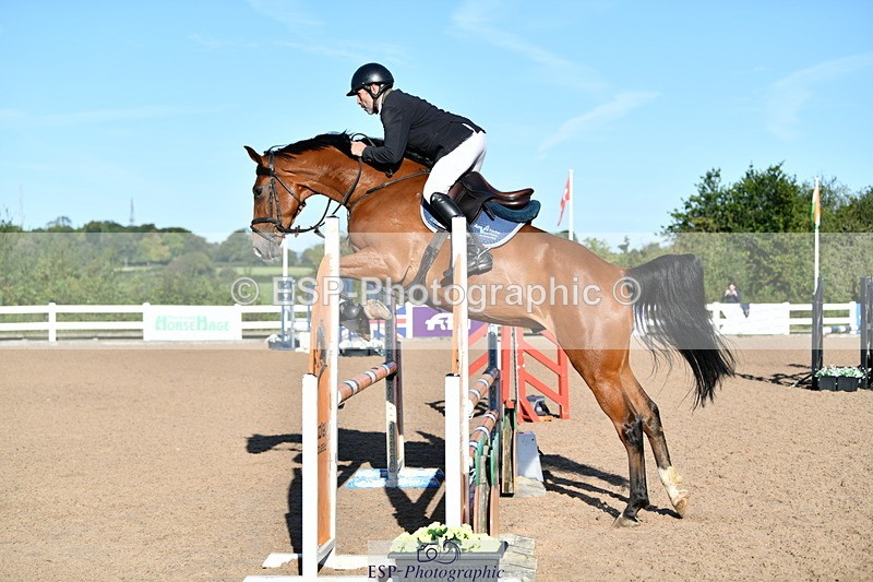 240913A-090310-02832 - Cls 20 Snr British Novice and 90cm Open