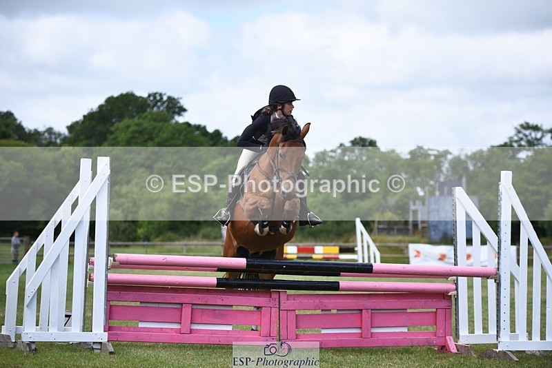 240630-114050-00452 - 913-Poppy_Stiles-Trevadlock_Jubilee_Blue