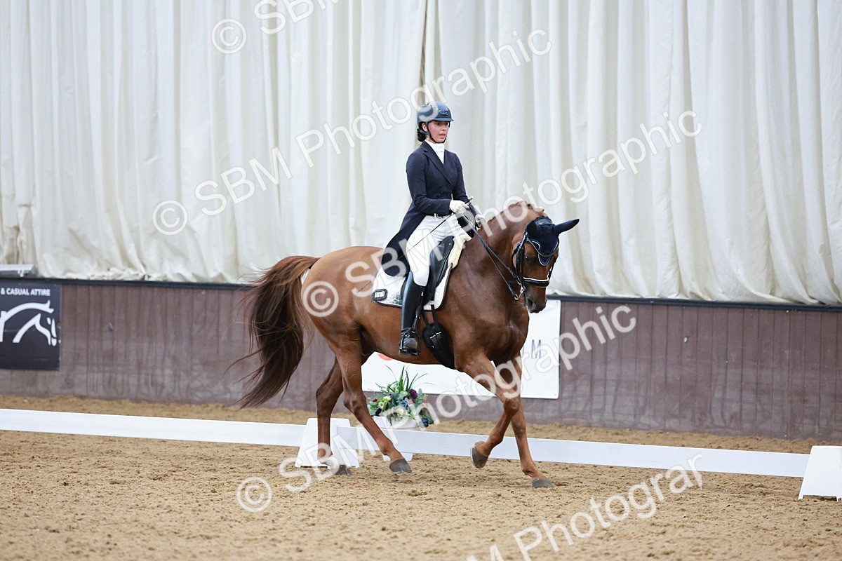 SBM_016499 - Class 5 - FEI INT II - 17.24-18.20