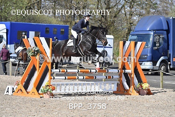 BPP_3758 - CLASS 3 FRI Senior British Novice/ 90cm Open