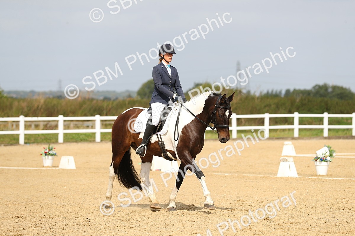 SBM_016396 - Class 13 - Novice 23 - 11.25-12.35