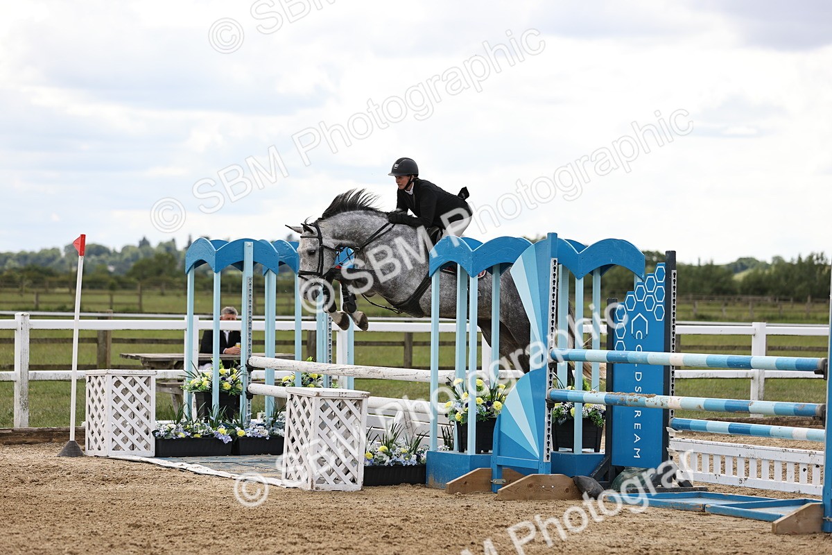 SBM_003457 - Class 11 - Senior Newcomers - 1.10m