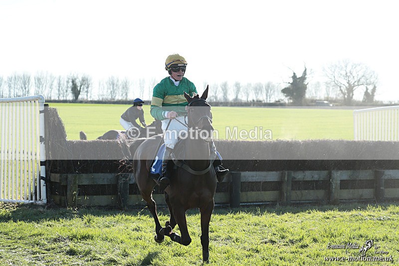 PtP 210326 1060 - VWH Cirencester Races 21/03/26