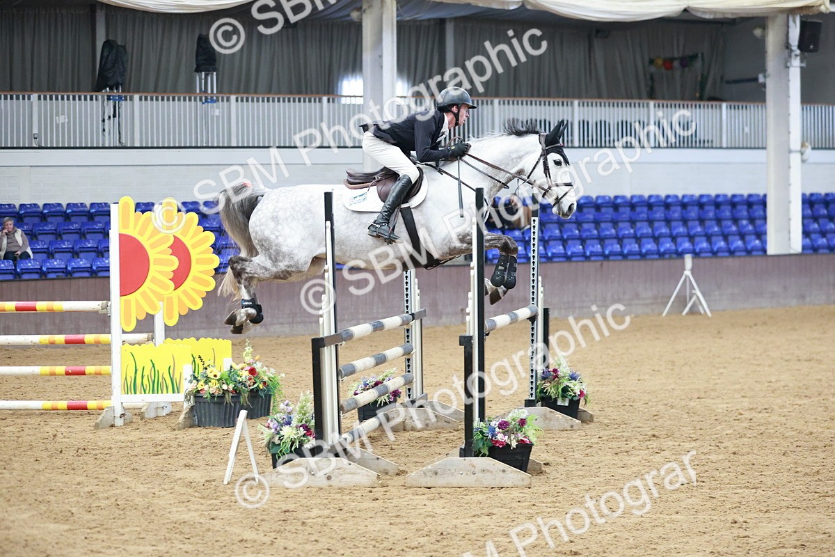 SBM_000640 - Class 4 - Senior Newcomers - 1.10m