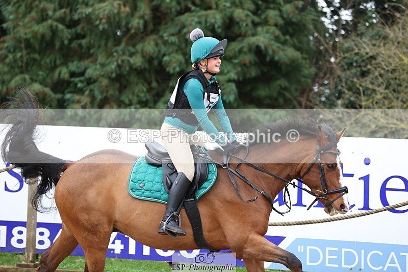 231118-140210-02108 - Cls 3 90cm