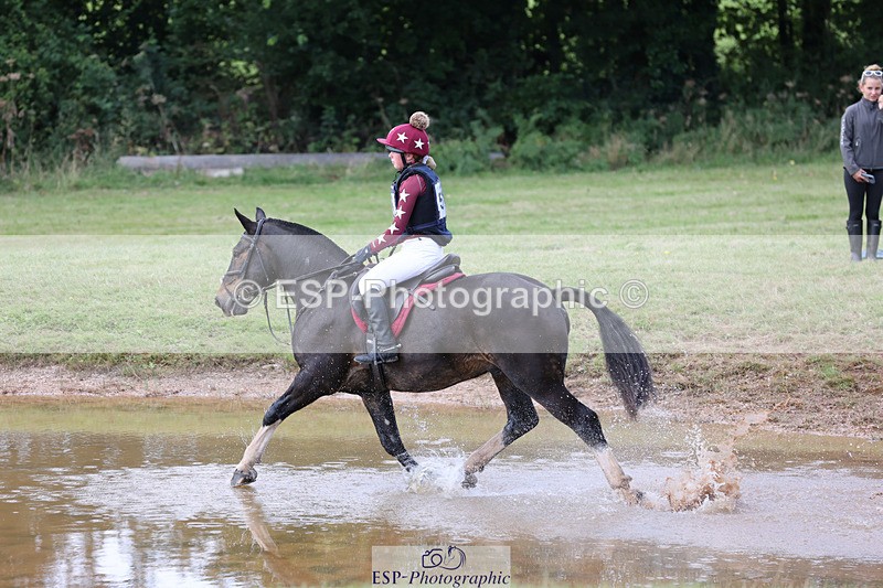 240825X-111424-32230 - 70cm XC 11.00 to 12.00