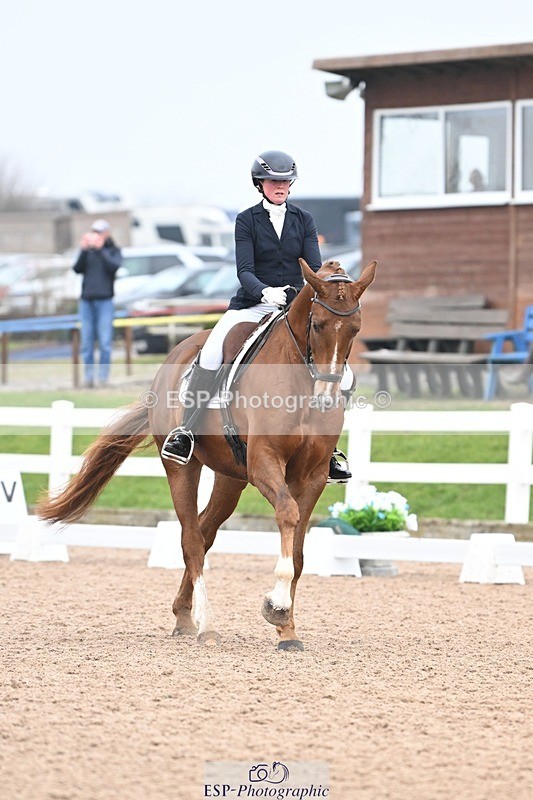 250216-135109-05798 - 257-Beth.Bainbridge-NEWTON.GLOVETROTTER