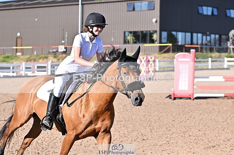 250708A-184212-00629 - 90cm Classes