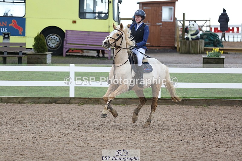 240211A-104531-02206 - Cls 4 Pony Discovery & 90cm Open