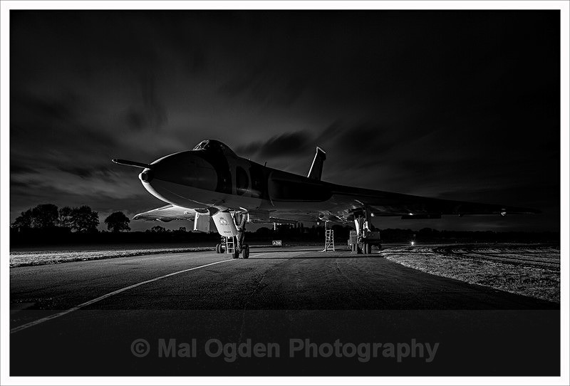 XM655 Avro Vulcan - Black & White/Monochrome
