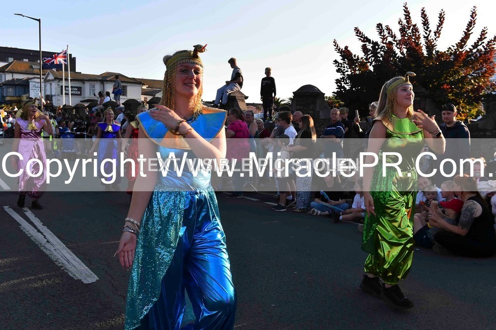 SH4_3516 - Carnival Procession.