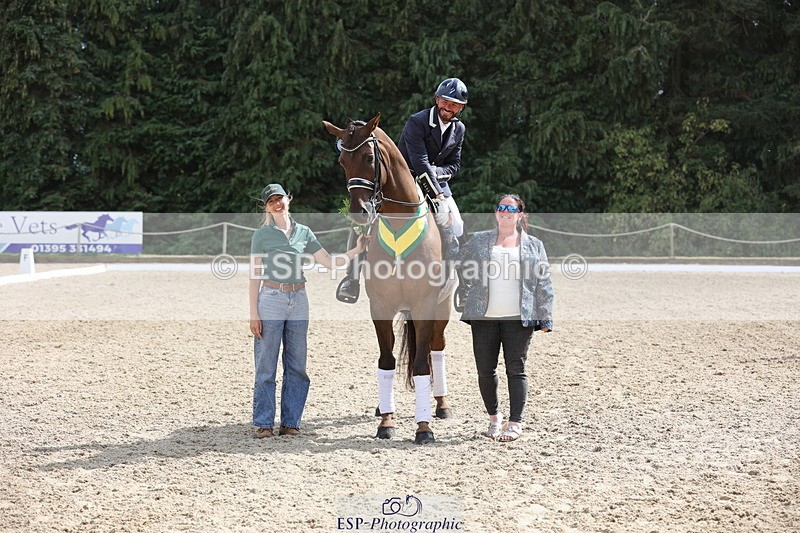 250809A-155802-04693 - Medium GOLD Presentations