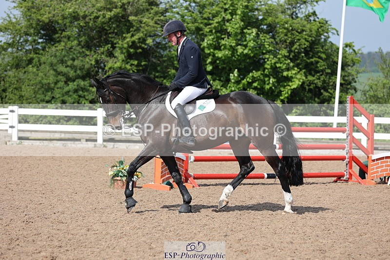 240510A-101253-05625 - Cls 14 Discovery and 1m Open