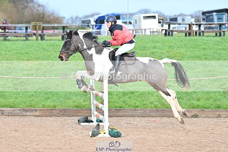 231203A-121338-01098 - Cls 18+19 Club and Schools 90cm