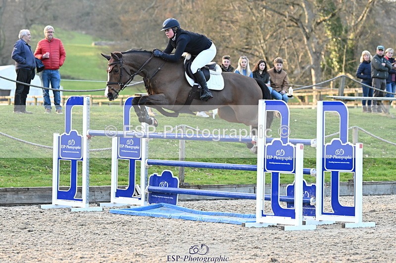 250322A-173532-03804 - Cls 14 Snr Fox & 1.20m Open