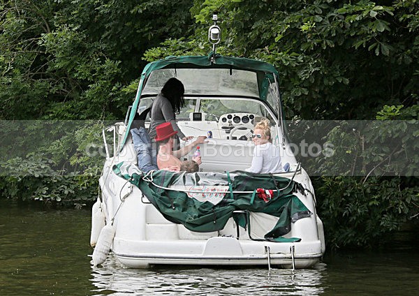 120701 CORN WT7A3543 - HENLEY ROYAL REGATTA - Sunday 1st July 2012
