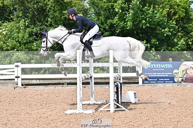 240619A-111705-00049 - Cls 1 British Novice and 90cm Open