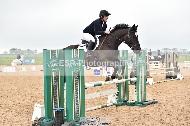 240331A-110332-00598 - 90cm First Round