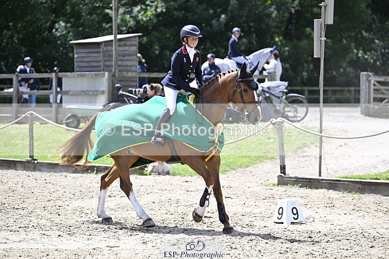 250525A-132033-17674 - Presentations Section B CCI 3 Star Long