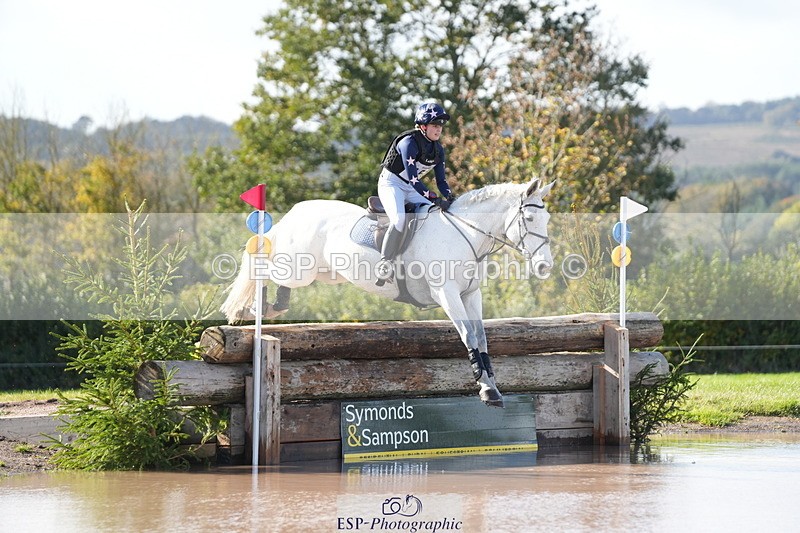 251024A-130212-10923 - B-153-Charlotte.Franck-Steier