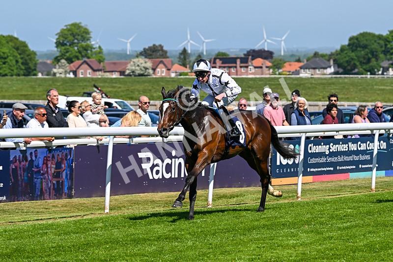 130525-Race 1-Artista-9359 - Race 1