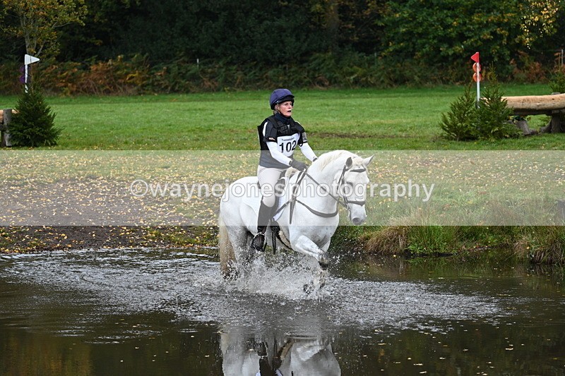 WJ7_2978 - Time 10:47 to 11:11 at the water