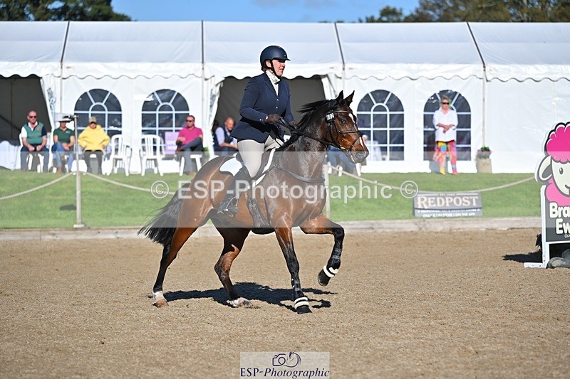 241027-115423-17039 - 402-Ella.Matravers-BALLYMITTY.MAC