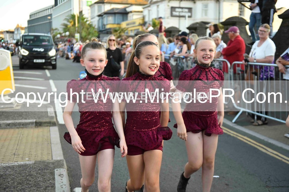 SH4_3920 - Carnival Procession.