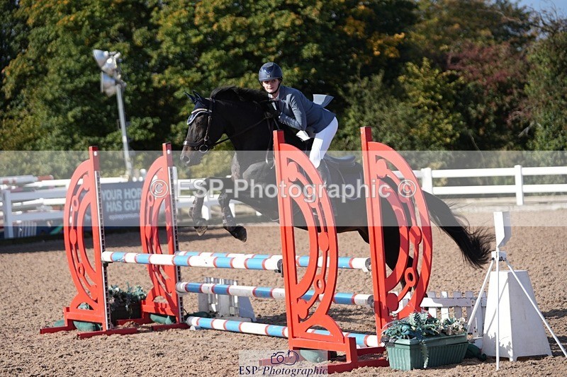 251004-103202-01792 - Cls 15 British Novice and 90cm Open