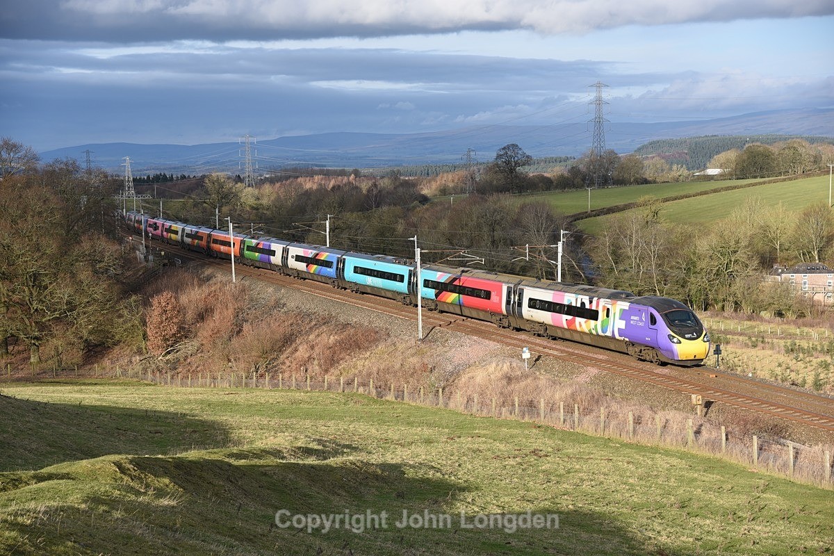 JL - 27.1.23 390119 9M56 12:52 Edinburgh - Euston, Gt Strickland - West Coast Main Line (north to south)