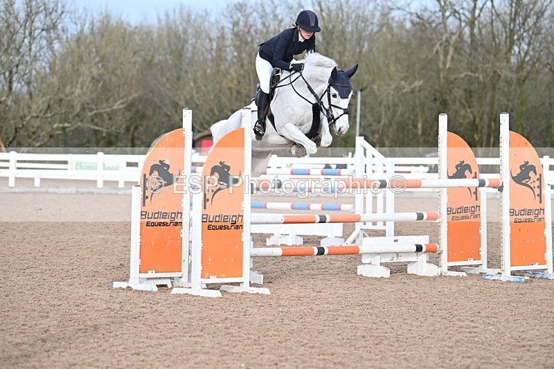 231208A-124400-00802 - Cls 5 Newcomers & 1.10m Open