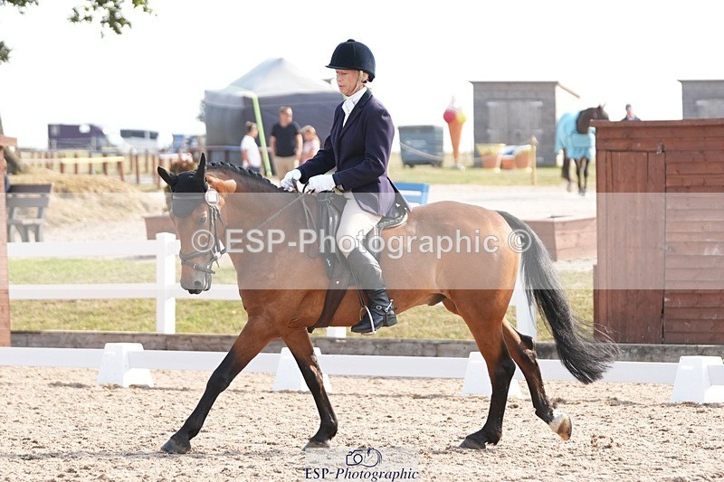 250817-094051-07207 - 157-Camilla.HankinsonChapel.Arch