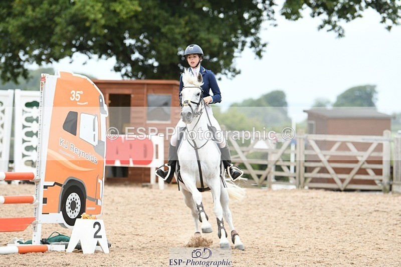 250807-113126-00692 - 90cm Round 1