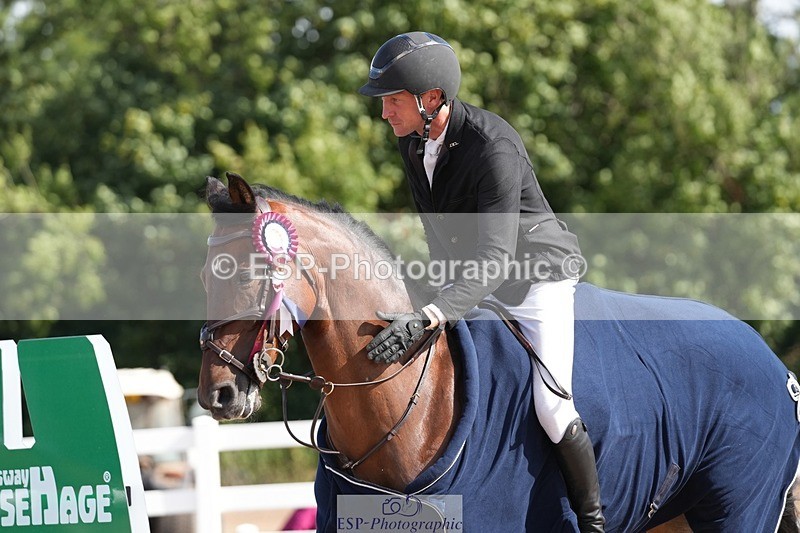 250720-095100-18240 - Cls16, 1 Star Silver Tour Accumulator