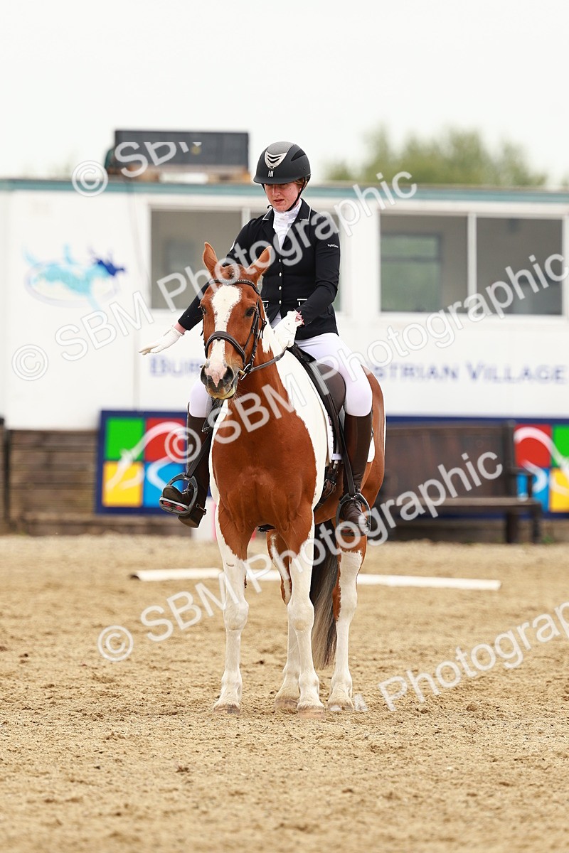 SBM_001224 - Class 6 - Novice 4