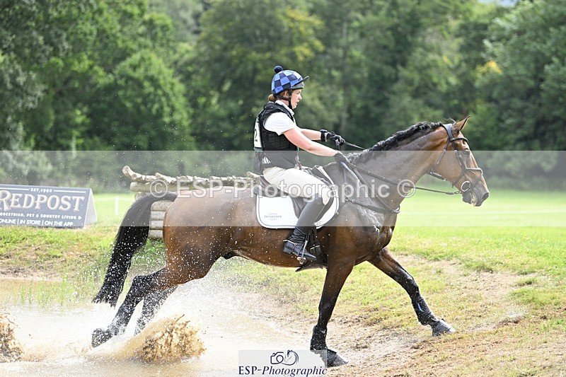 240804-112340-12015 - 412-Tilly_Swanton-QUINTUS_GRANDIA_Z