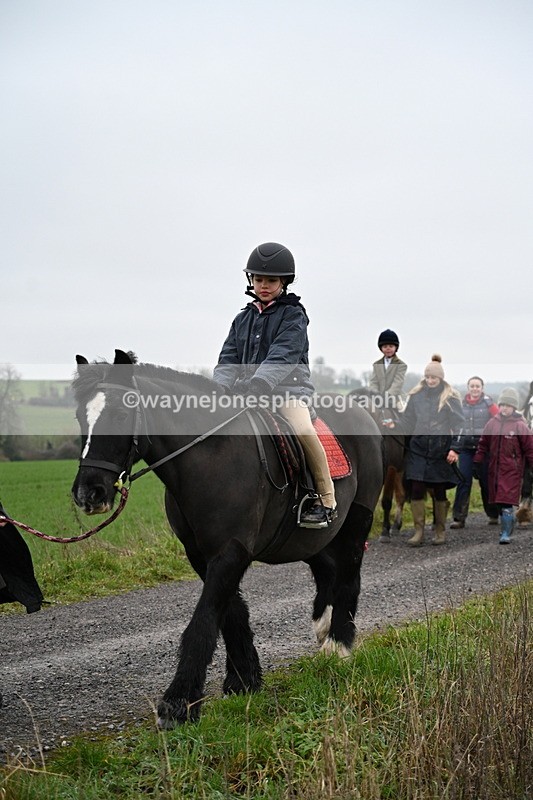 WJ7_9822 - Walk out..