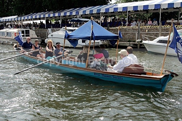 090704 THAMES GUARDIAN RIVER THAMES SOCIETY IMG_1280 - HENLEY REGATTA  SATURDAY 4th JULY 2009