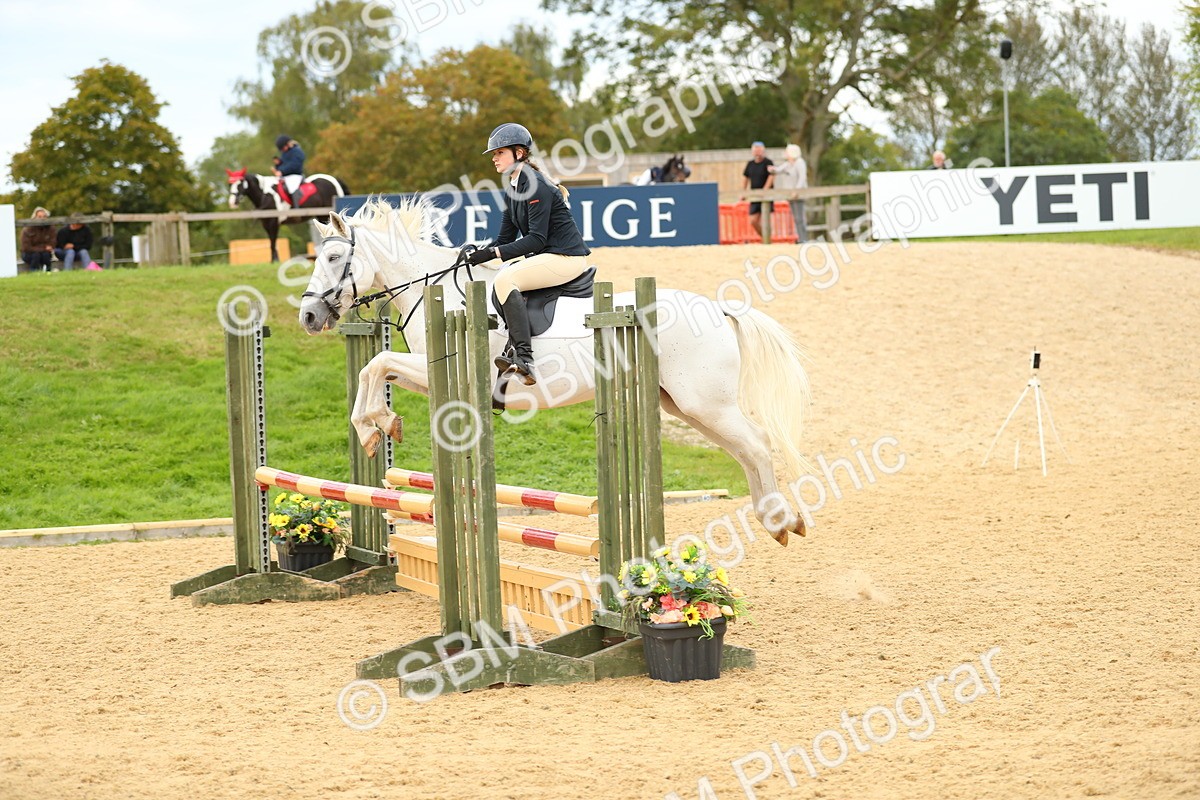 SBM_76095 - J19 - Junior 90cm Supreme Championship